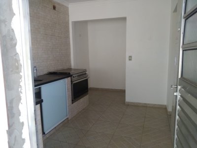 Casa em Jaraguá - São Paulo — foto 2